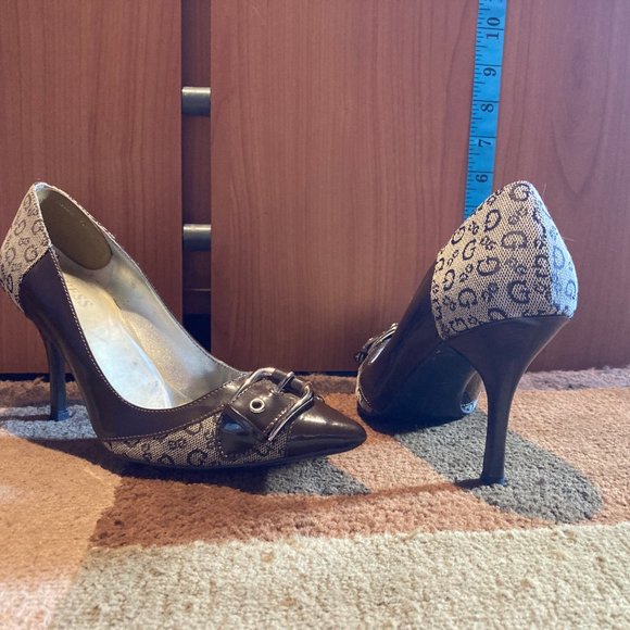 Guess Size 6 Brown heels - Picture 2 of 3